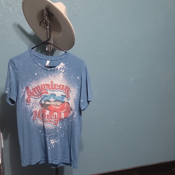 American Honey Graphic Tshirt - Picture 1 of 4